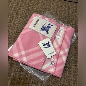 New Burberry pink check wool scarf